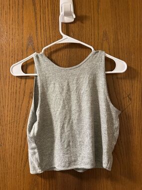 Hollister Gray Sleeveless Cropped Tank Top